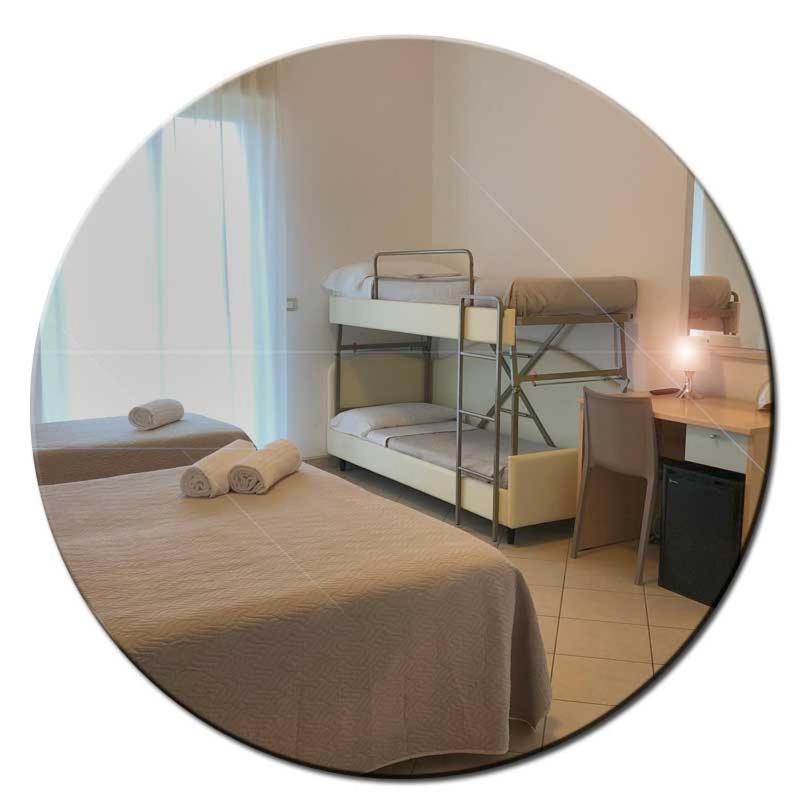 Hotel Amedea Cervia Exteriör bild