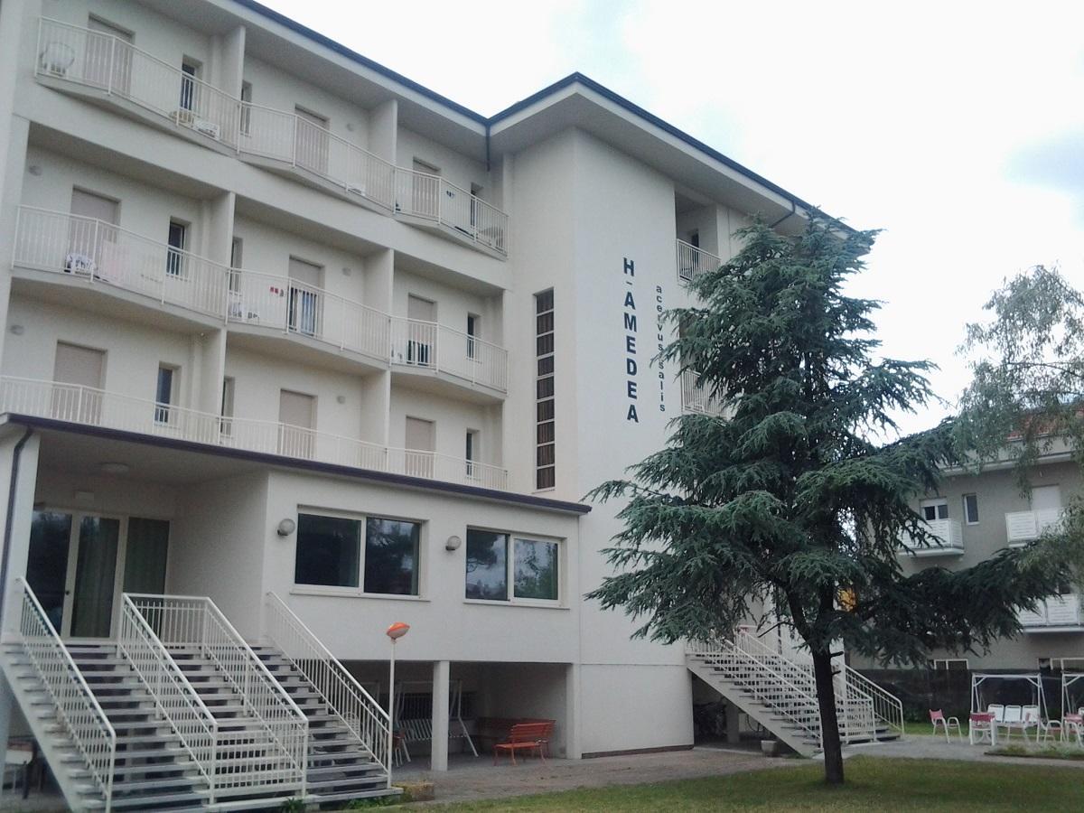 Hotel Amedea Cervia Exteriör bild